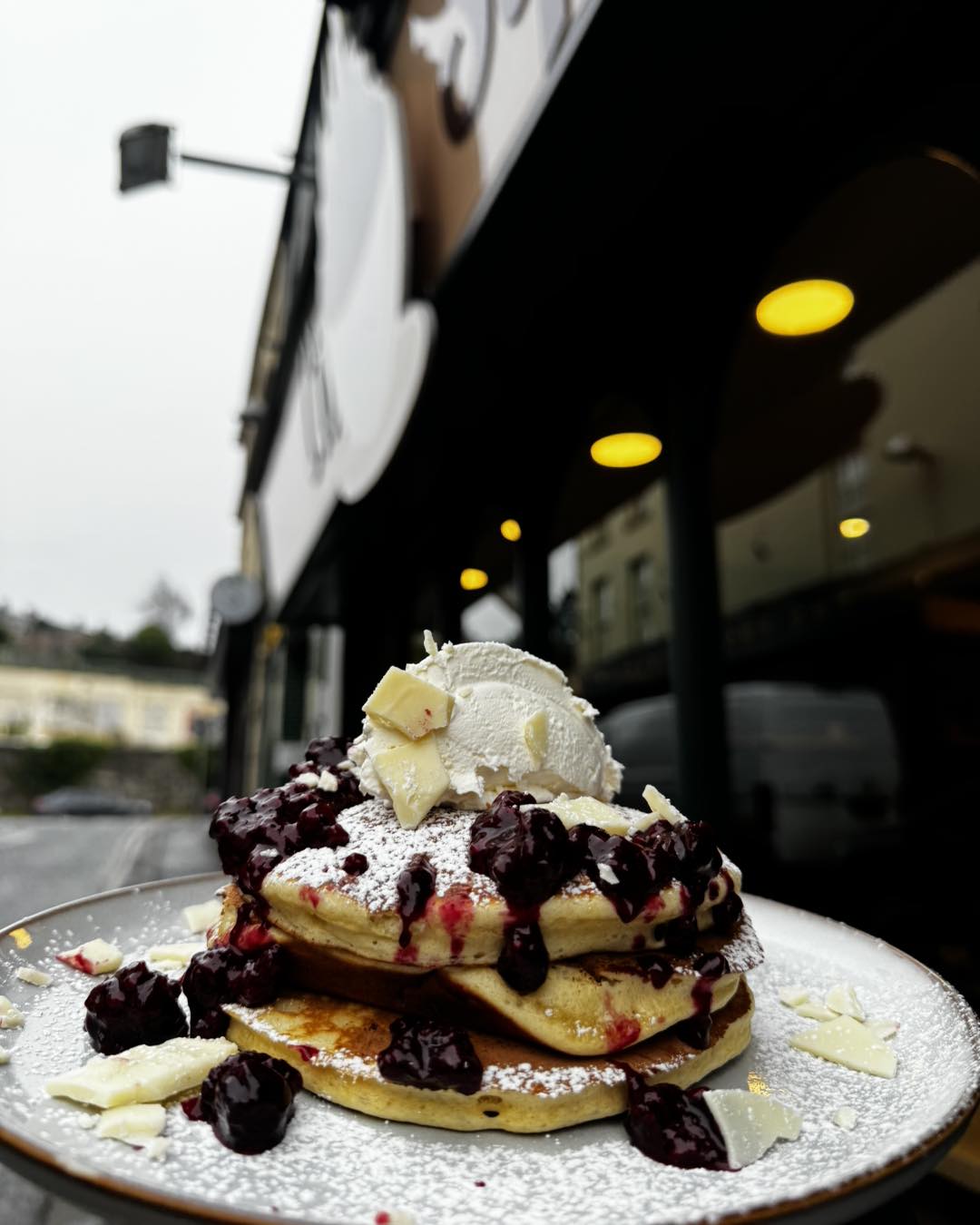 Pancakes with berry compote and white chocolate